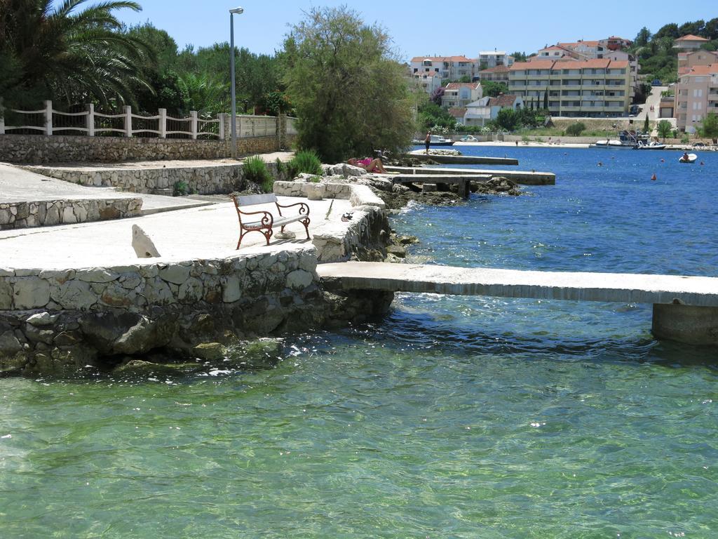 Apartments Luka Trogir Exterior photo